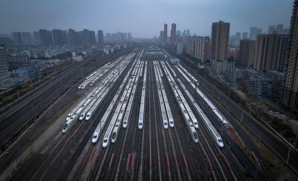 (200210) -- WUHAN, Feb. 10, 2020 (Xinhua) -- Aerial photo taken on Feb. 10, 2020 shows the parked trains in Wuhan, central China's Hubei Province. In order to control the novel coronavirus epidemic, departure and arrival trains in Hubei Province had been suspended or rearranged. (Xinhua/Xiao Yijiu)